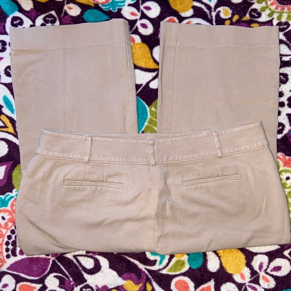 Ann Taylor Size 18 Khaki Pants - Picture 3 of 3